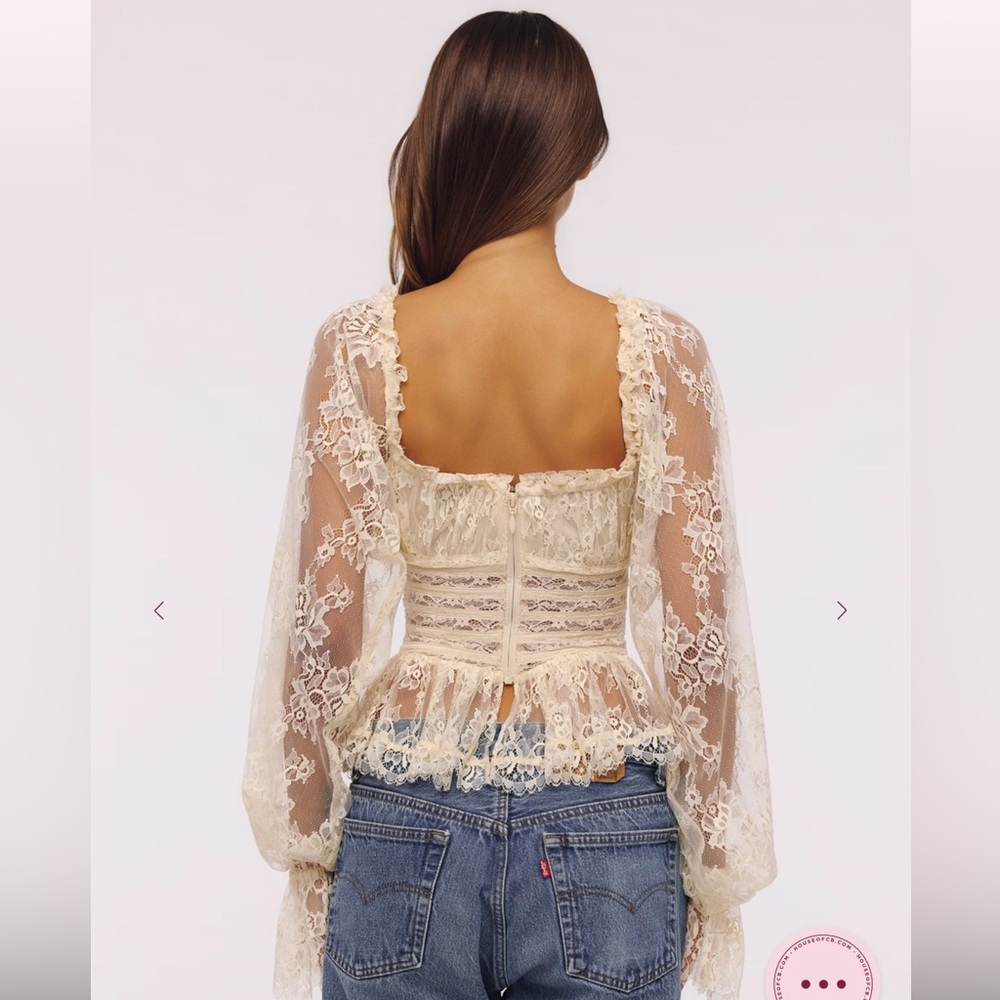 House of CB CARA Vintage Ivory Long Sleeve Lace Peplum Top- size small NWOT ๐ค๐๏ธ - Picture 4 of 12